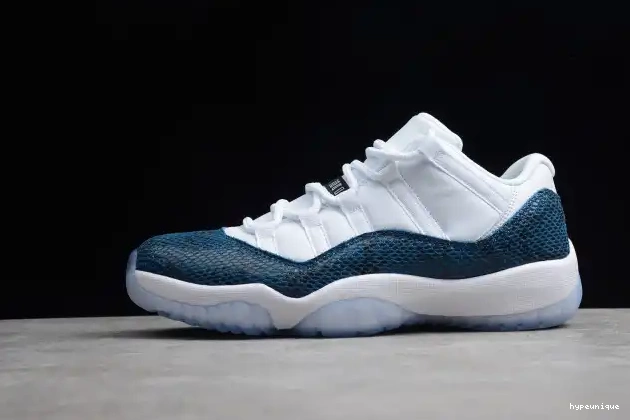 HYPE Air 11 Navy Jordan Blue CD6846-102 Snakeskin Low 0501